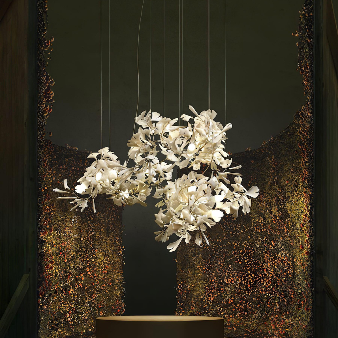 FLORANA – Suspension Florale en Métal Doré et Céramique Lumio™