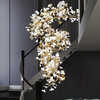 OPULCE - Lustre Dorée en Métal et Céramique Florale Lumio™