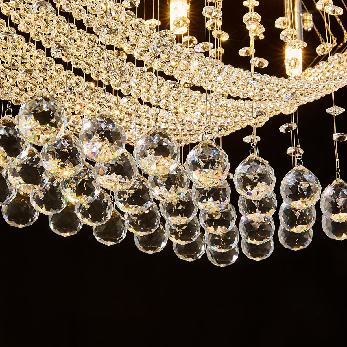 Lustre Arrondi Cristal Salle à Manger allumé ambiance