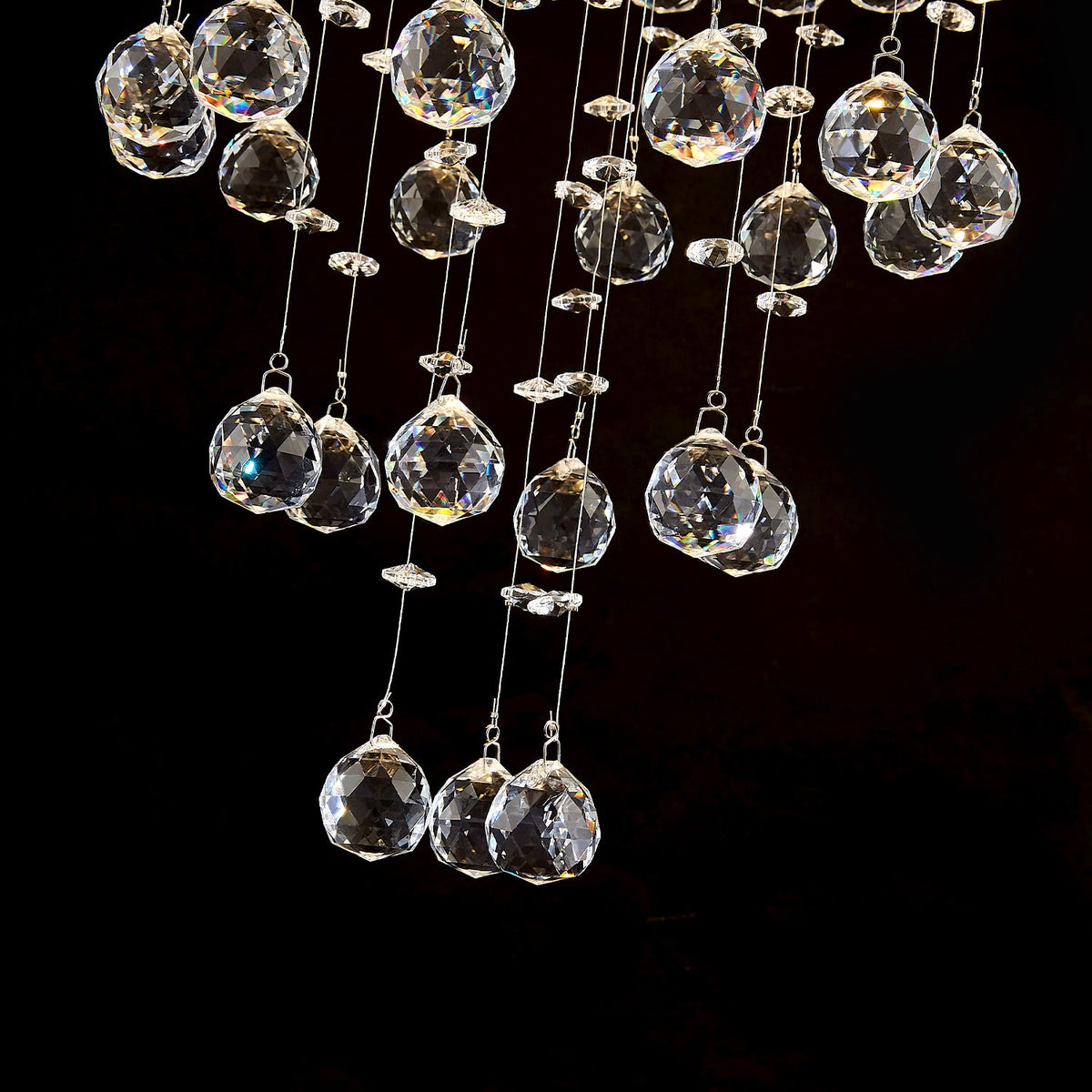 Lustre Rond Cristal Argenté Salon gros plan