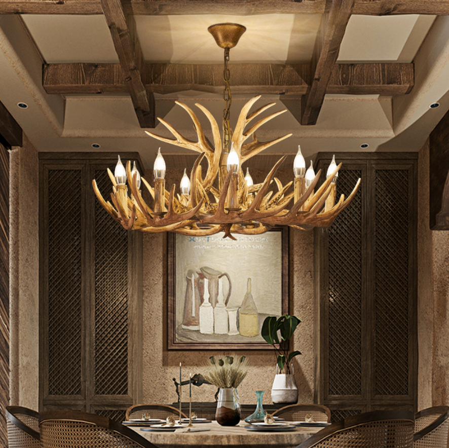 CERVANO – Lustre Bois de Cerf en Résine et Métal
