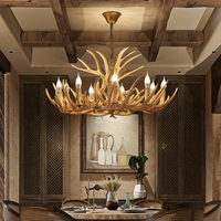 CERVANO – Lustre Bois de Cerf en Résine et Métal