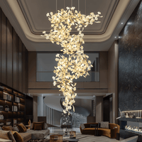 FLORANA – Suspension Florale en Métal Doré et Céramique Lumio™