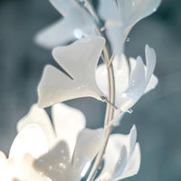 FLORANA – Suspension Florale en Métal Doré et Céramique Lumio™