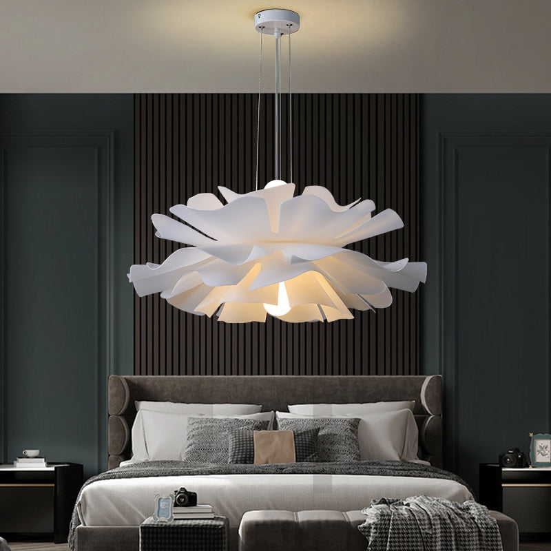 PETALIO – Lustre Pétale Élégant pour Chambre Romantique Lumio™