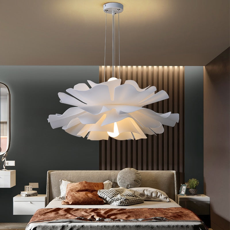 PETALIO – Lustre Pétale Élégant pour Chambre Romantique Lumio™