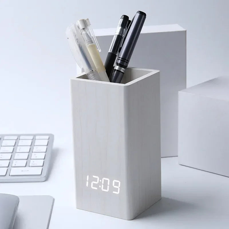 REVION - Réveil LED en Bois avec Porte-Stylo Intégré Lumio™