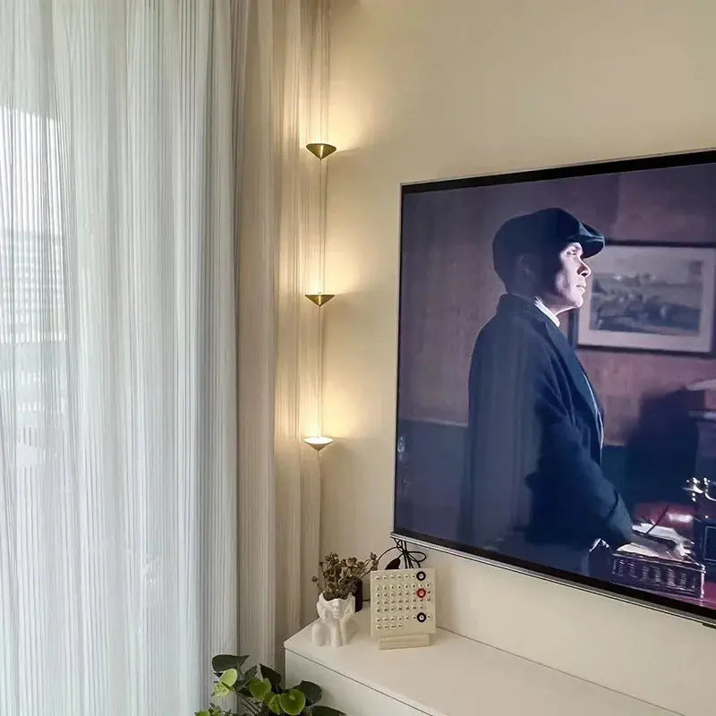 Lampadaire salon – Éclairage Minimaliste et Contemporain pour Intérieur Design ANNA MONICA