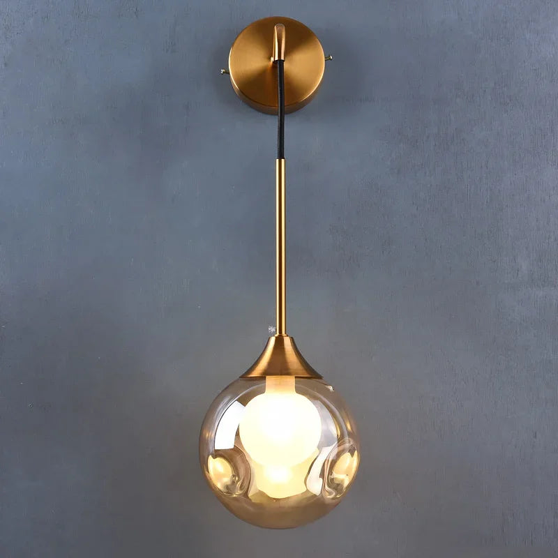 GLOBIA – Applique Murale Dorée avec Globe en Verre Lumio™
