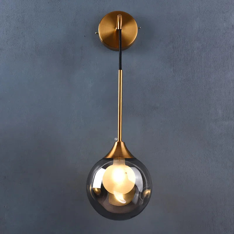 GLOBIA – Applique Murale Dorée avec Globe en Verre Lumio™