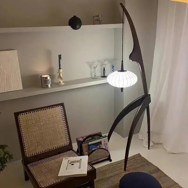 Lampadaire salon – Design Organique et Élégant pour Intérieur Contemporain ANNA MONICA