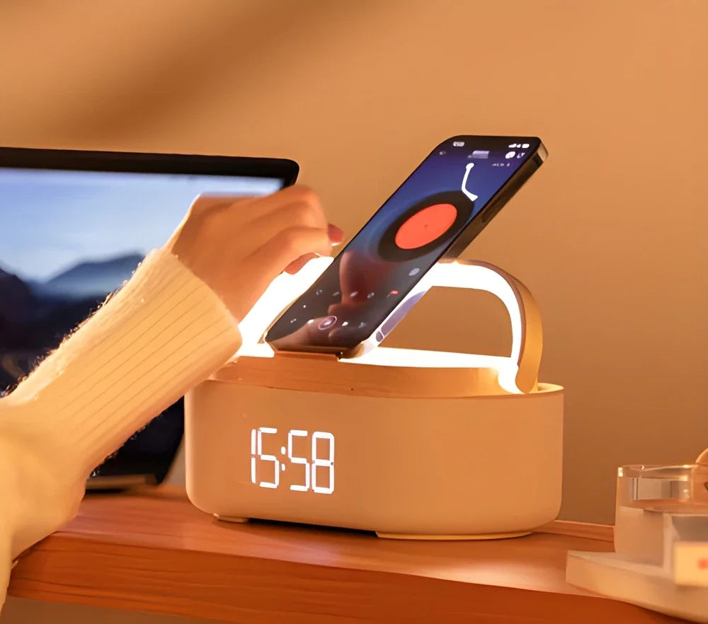 SILVIO - Réveil 6-en-1 Bluetooth avec Charge Sans Fil et Lampe LED Lumio™