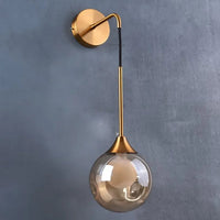 GLOBIA – Applique Murale Dorée avec Globe en Verre Lumio™