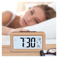 WOODSENSE - Réveil Numérique en Bois Massif avec Thermomètre et Calendrier Lumio™