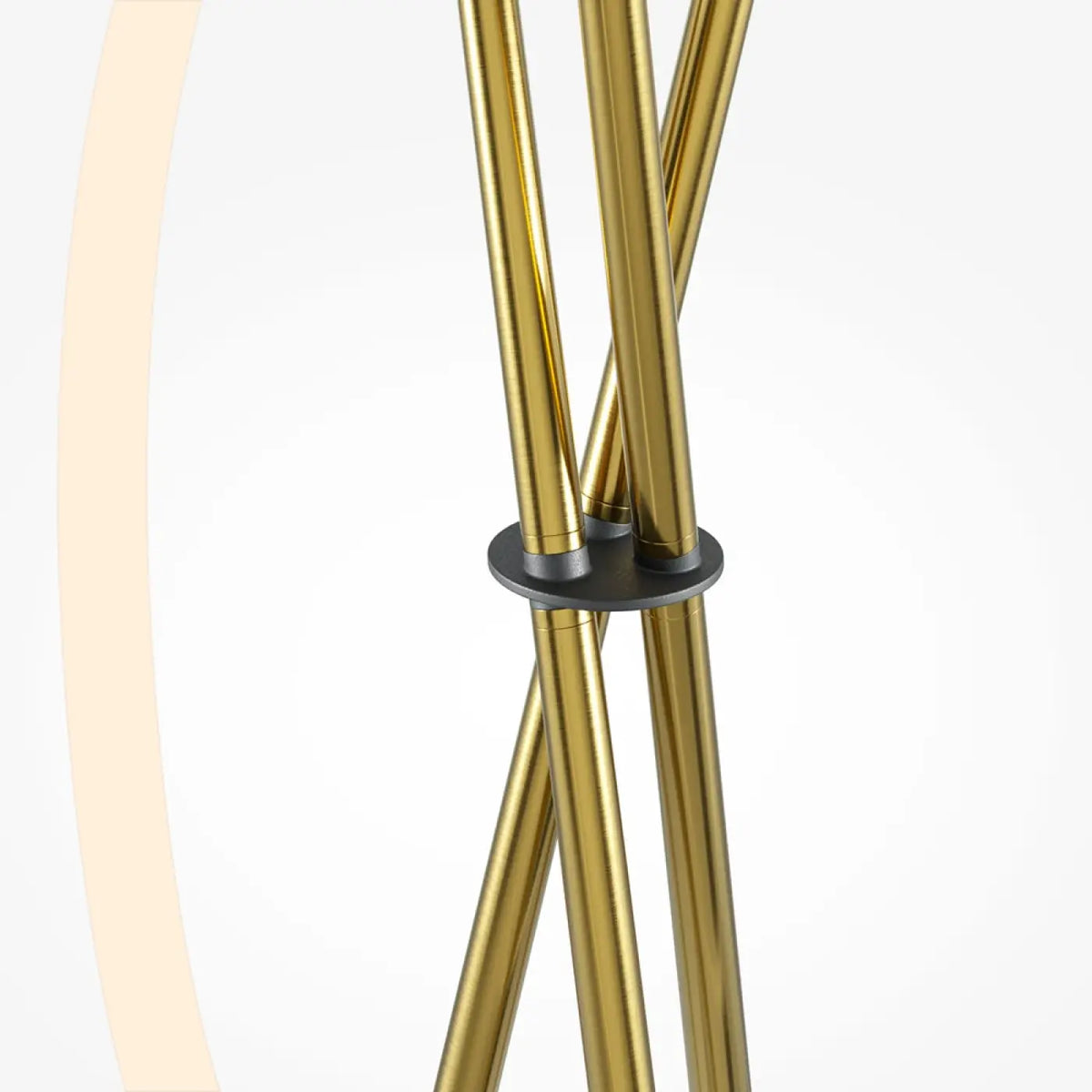 Lampadaire trépied version noire dans un intérieur minimaliste, vue 11