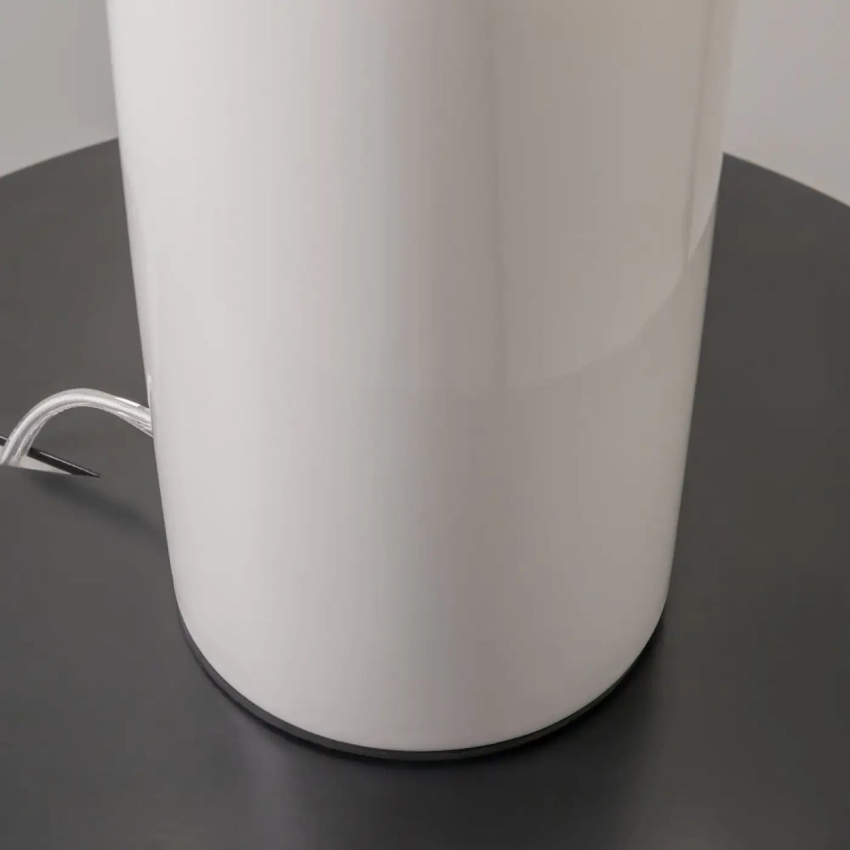 Détail du pied de la lampe de chevet céramique artisanale, vue 9