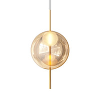 Détail de la sphère en verre sablé de la lampe suspendue en verre Lira, vue 8