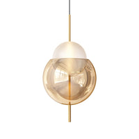 Détail de la sphère en verre sablé de la lampe suspendue en verre Lira, vue 20