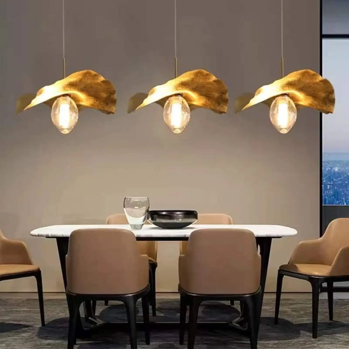 Lampe Suspendue Grappe Dorée pour Escalier et Salon