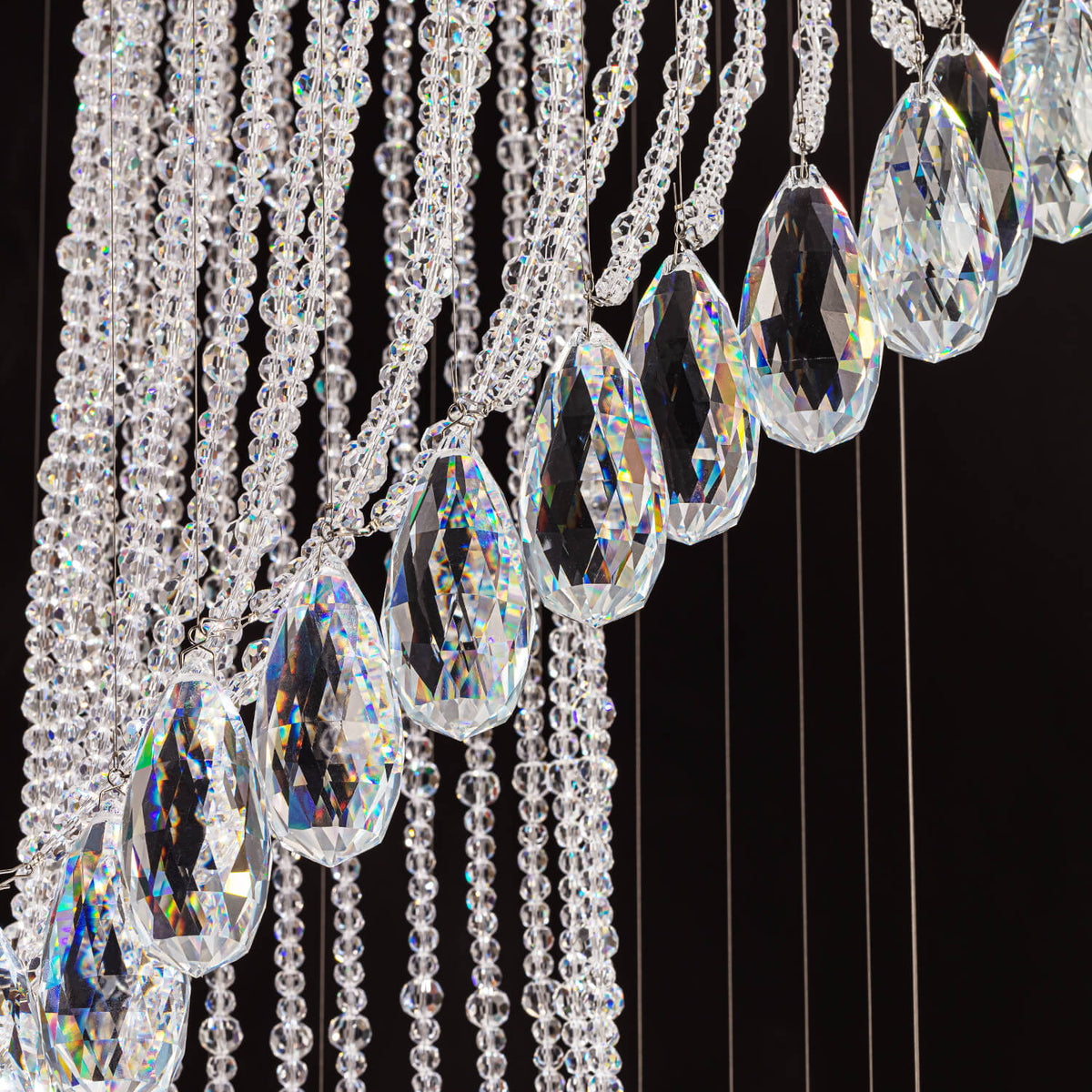 Lustre Spirale Cristal Design pour Escalier et Entrée
