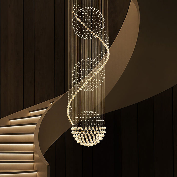 Lustre Spirale Cristal Triple Sphère pour Escalier et Entrée
