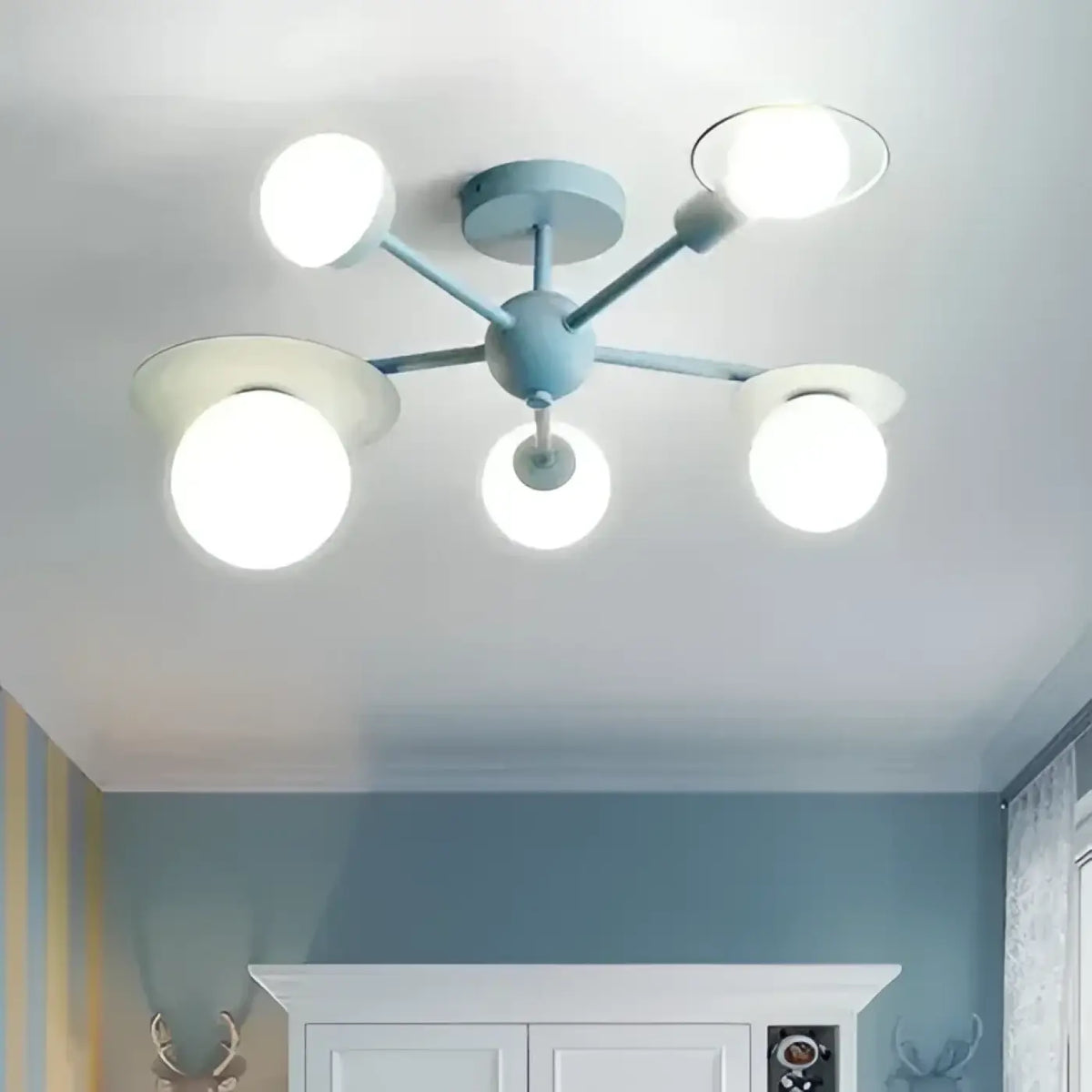 Plafonnier Grappe de Sphères Colorées pour Chambre