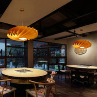 Lampe Suspendue en Bois à Globes Lumineux