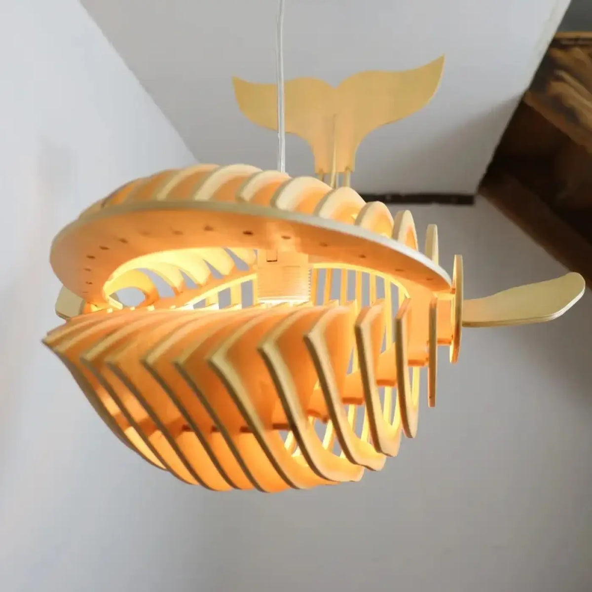 Lampe Suspendue Baleine en Bois pour Chambre Enfant