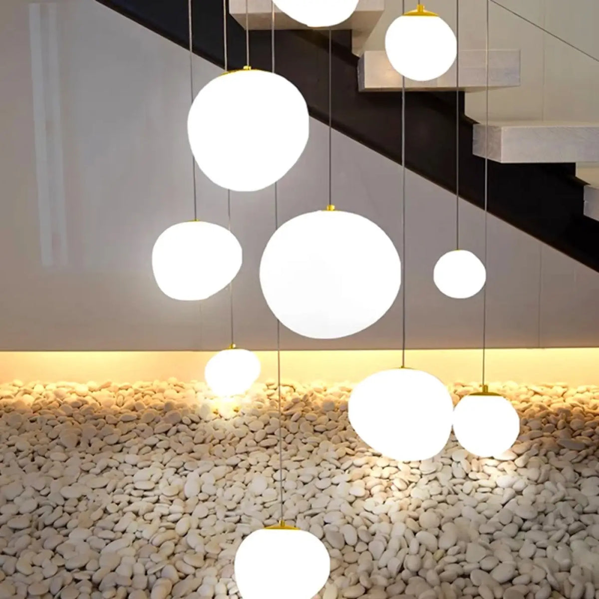 Lampe Suspendue Cascade à Boules Lumineuses