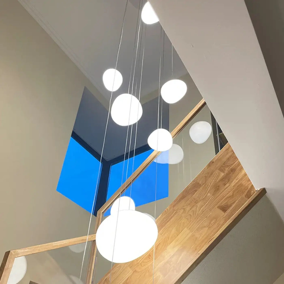 Lampe Suspendue Cascade à Boules Lumineuses