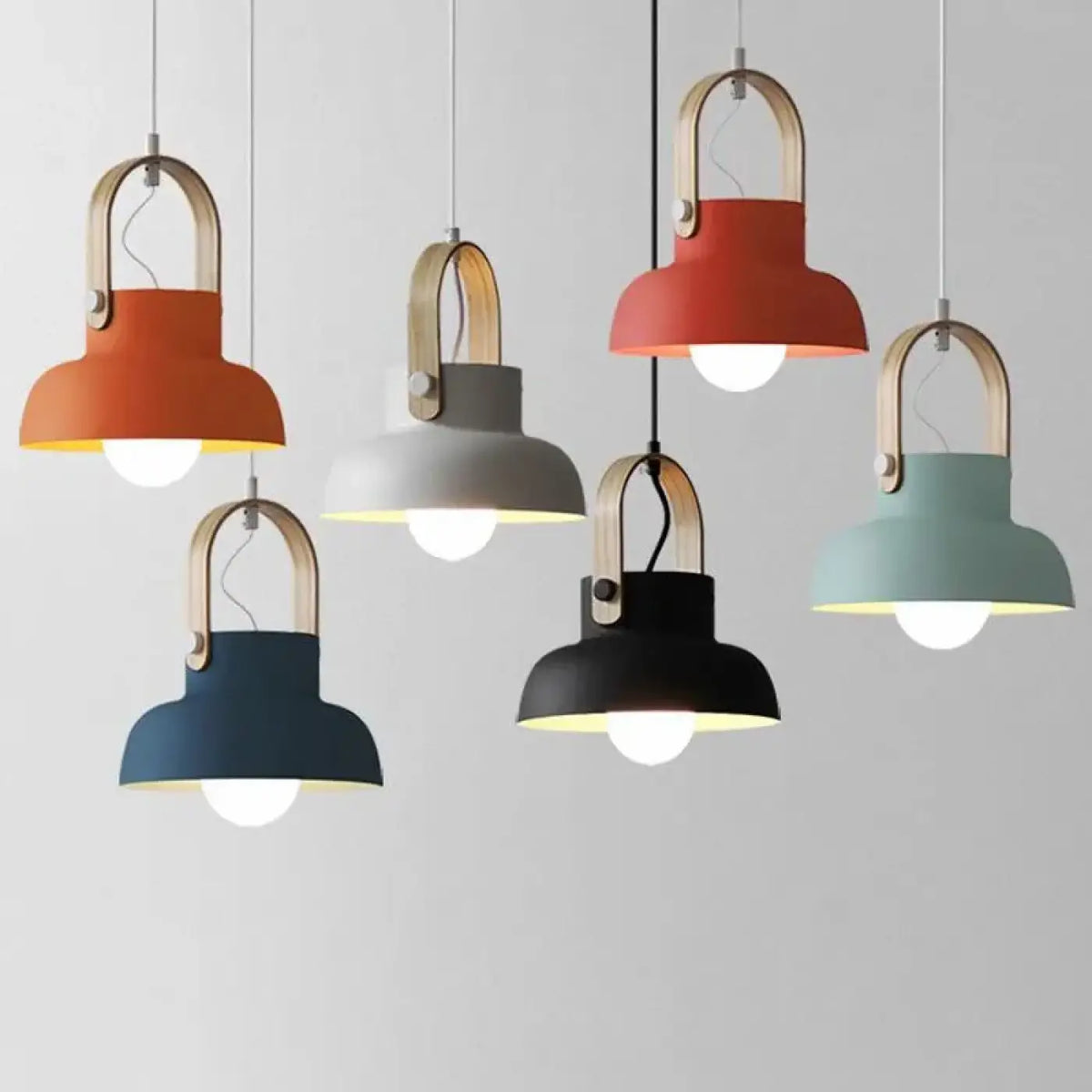 Suspension Scandinave Multicolore avec Bois