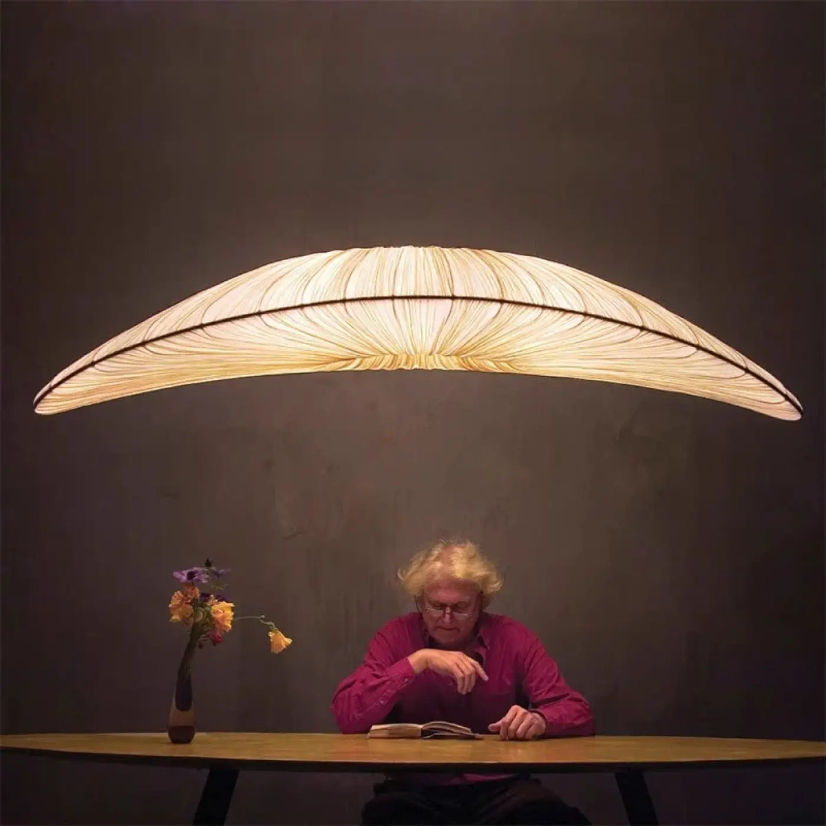 Lampe Suspendue Feuille Courbée Dorée