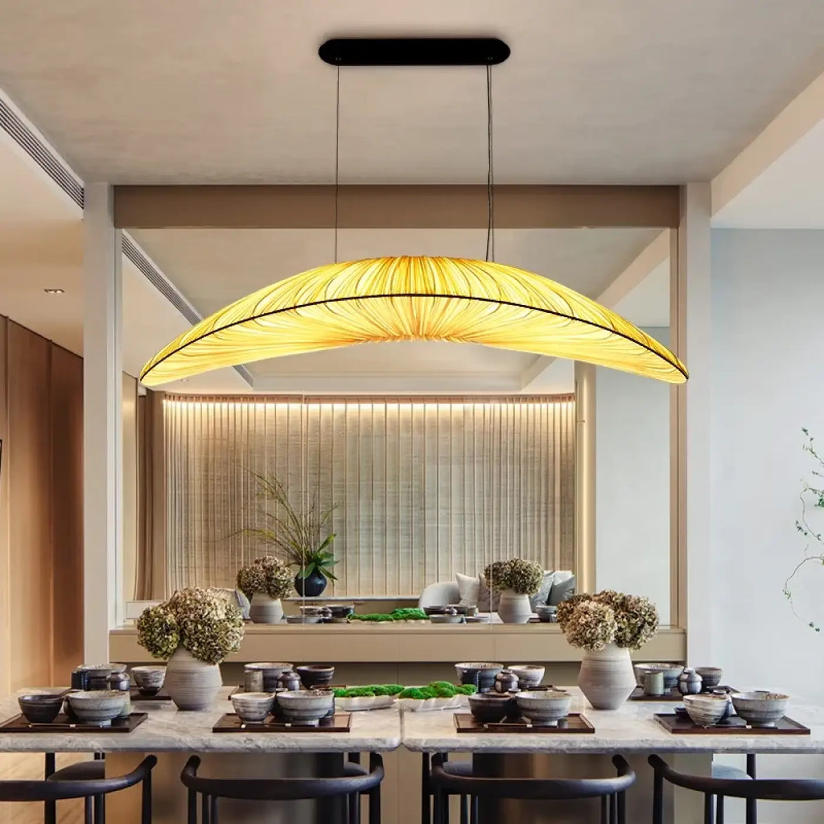 Lampe Suspendue Feuille Courbée Dorée