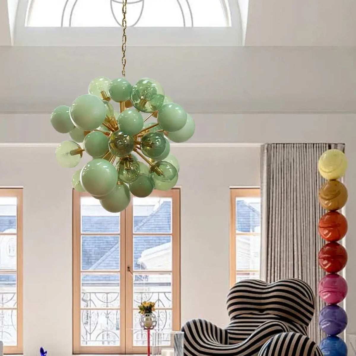 Suspension Ballon en Verre pour Salon Raffiné