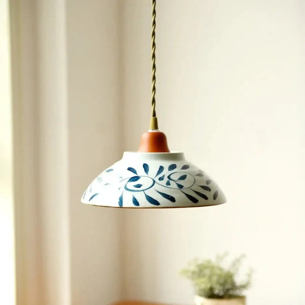Suspension en Céramique Blanche à Motifs Bleus