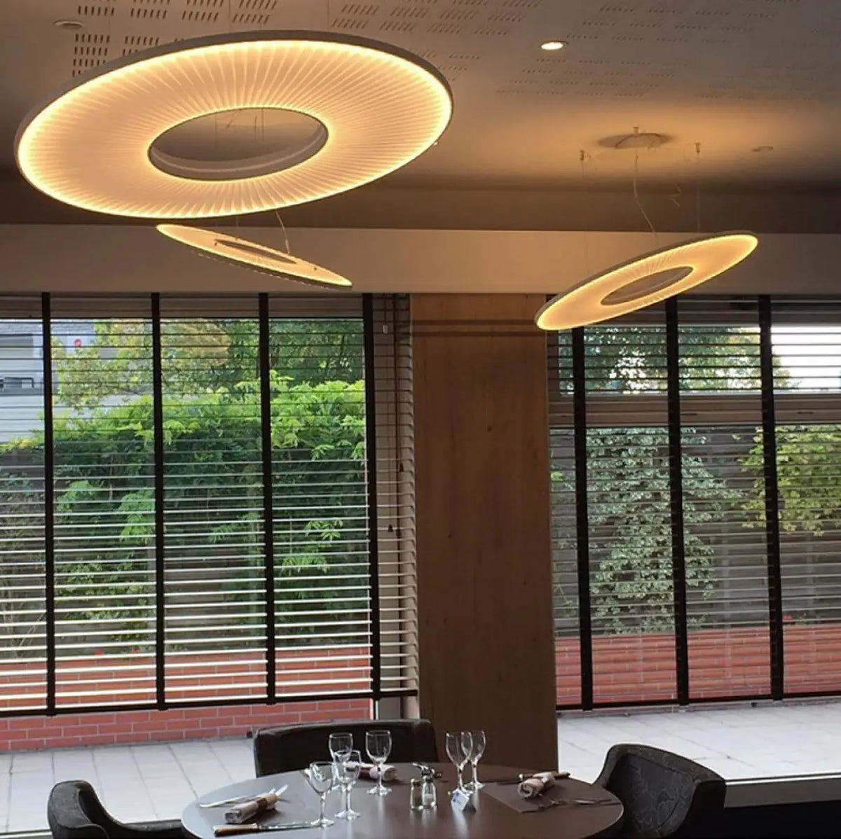 Suspension LED Blanc Cassé Design Moderne
