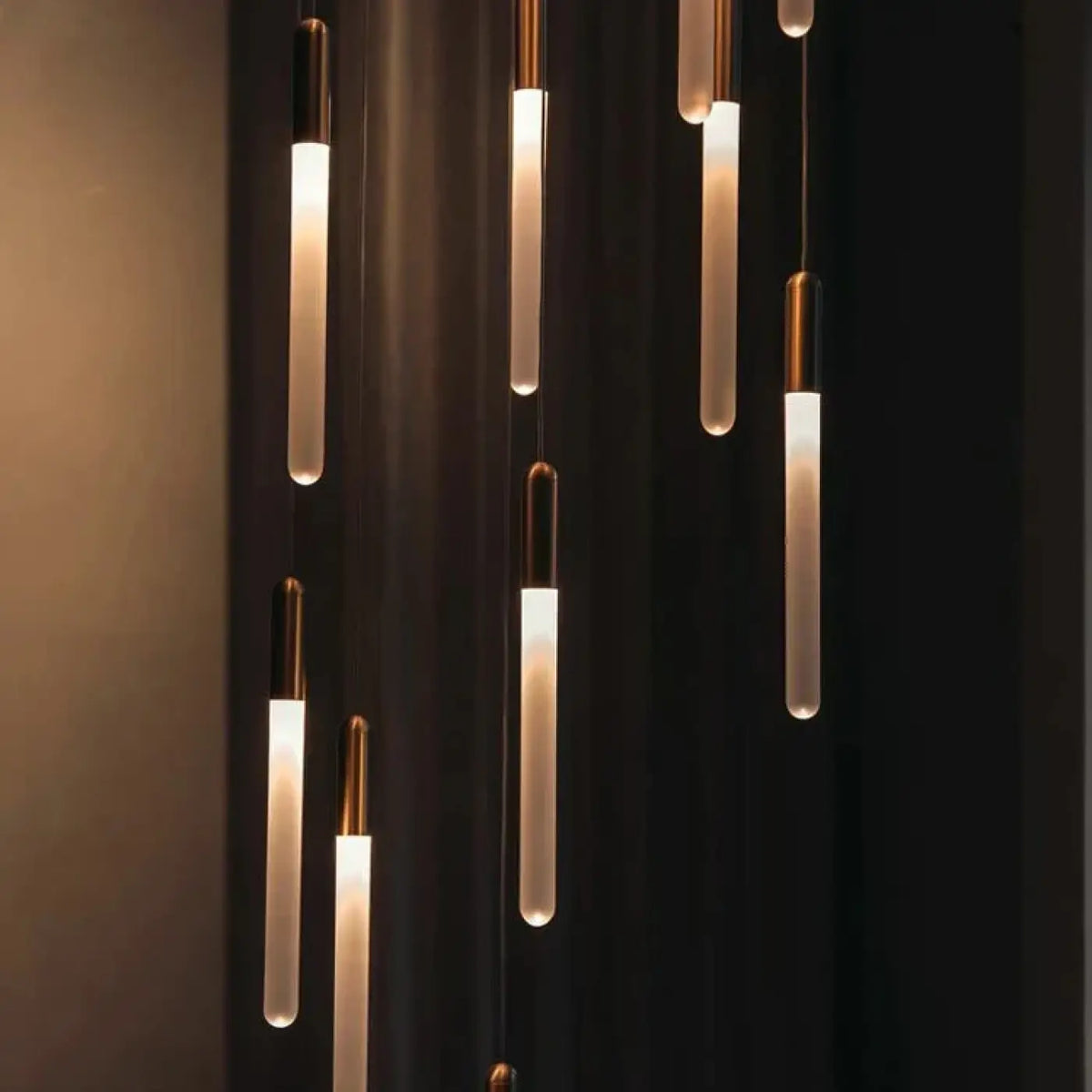 Lustre Suspendu à Tubes Verticaux