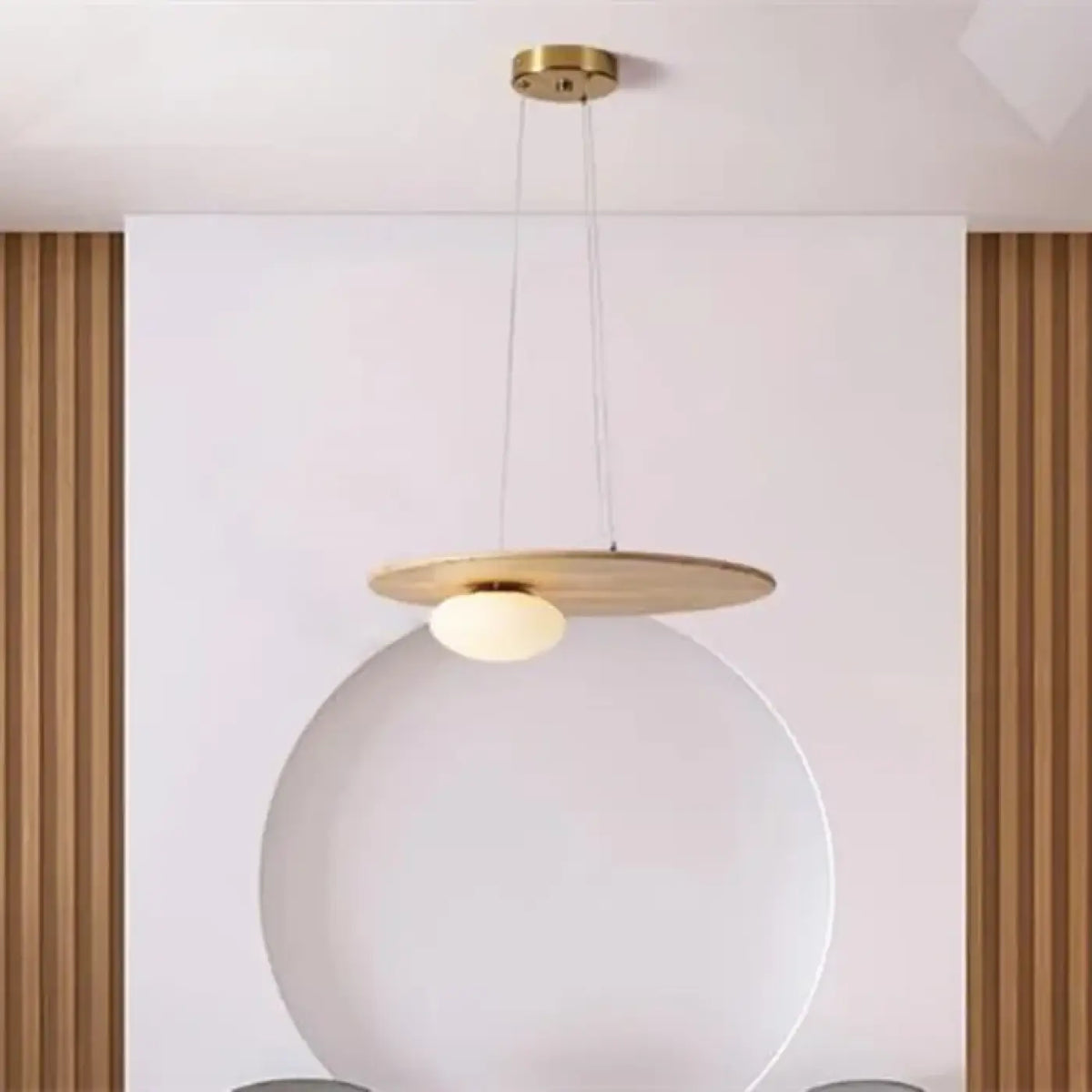 Suspension en Bois Moderne au Style Épuré