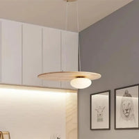 Suspension en Bois Moderne au Style Épuré