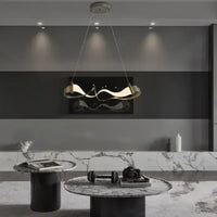 Lampe Suspendue Ondulée en Métal Doré