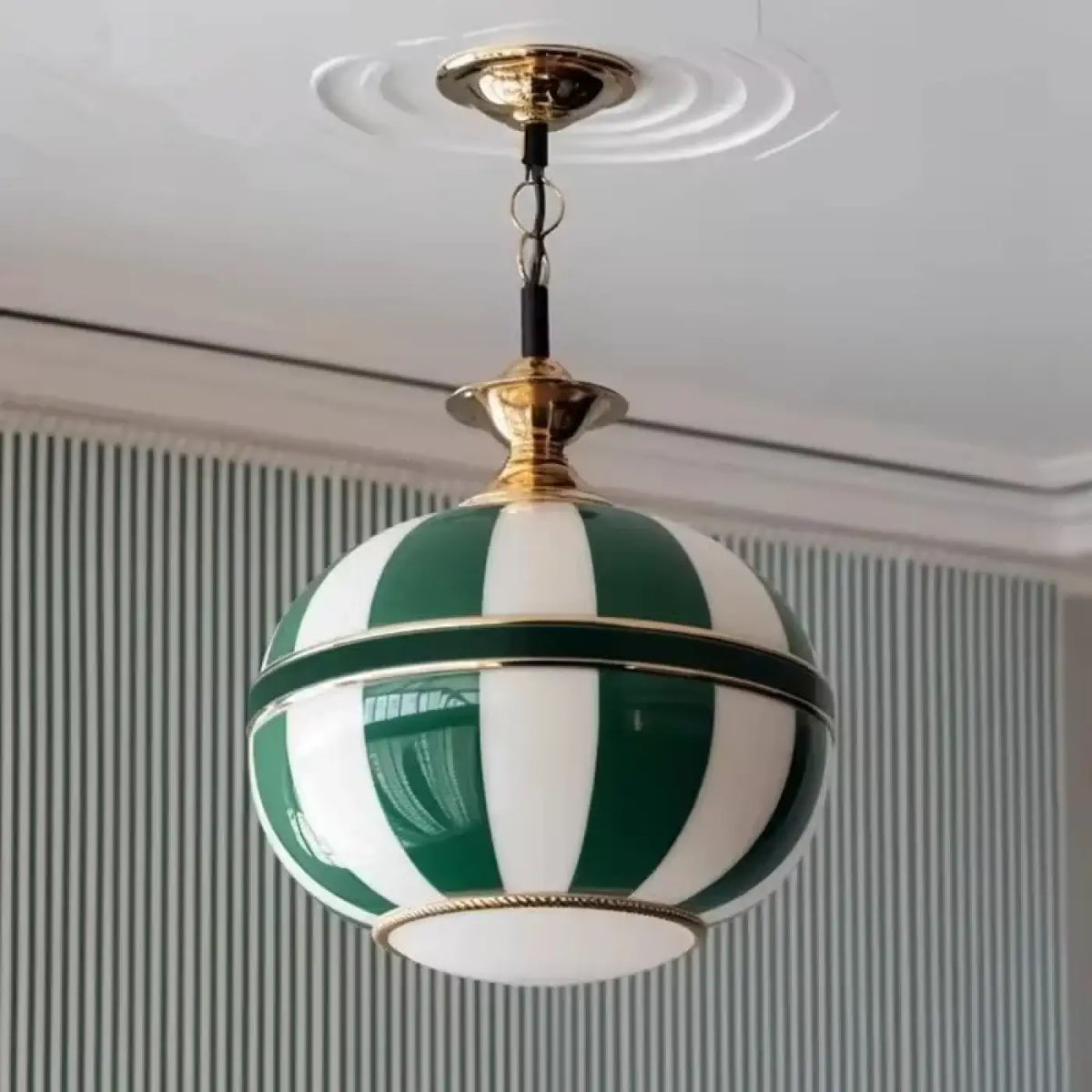 Lampe Suspendue Sphère en Verre Rayé Vert et Blanc