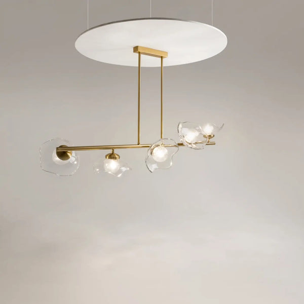 Détail des cinq diffuseurs de la suspension linéaire dorée vintage