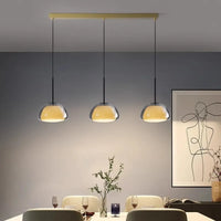 Suspension Trois Lampes en Verre Opalin et Barre Noire