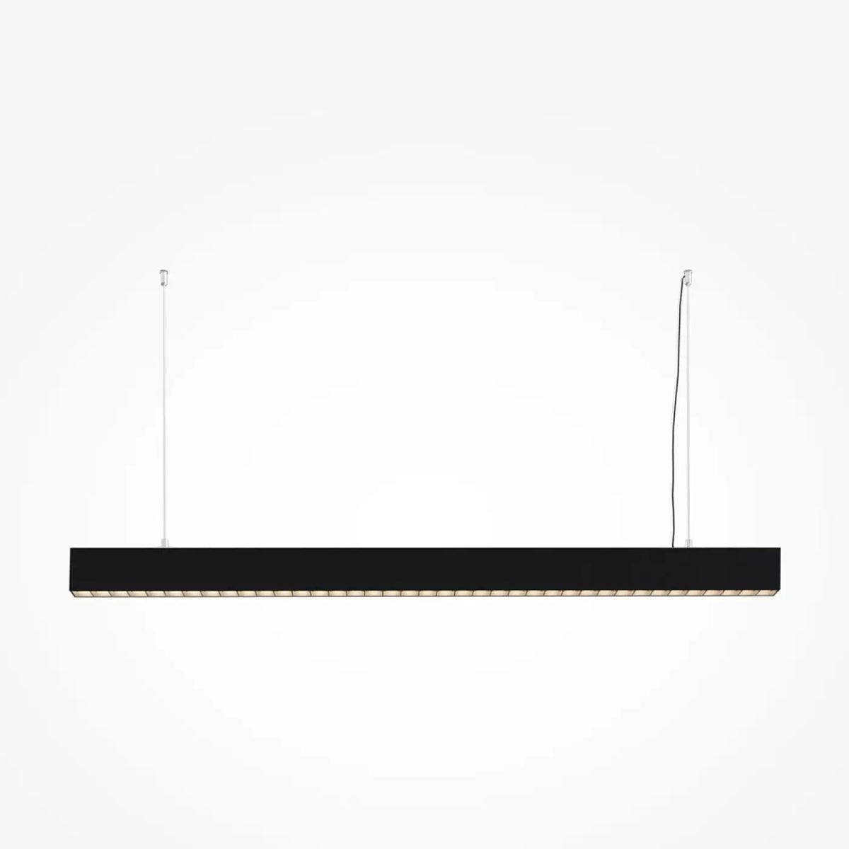 Détail des câbles réglables de la suspension linéaire LED