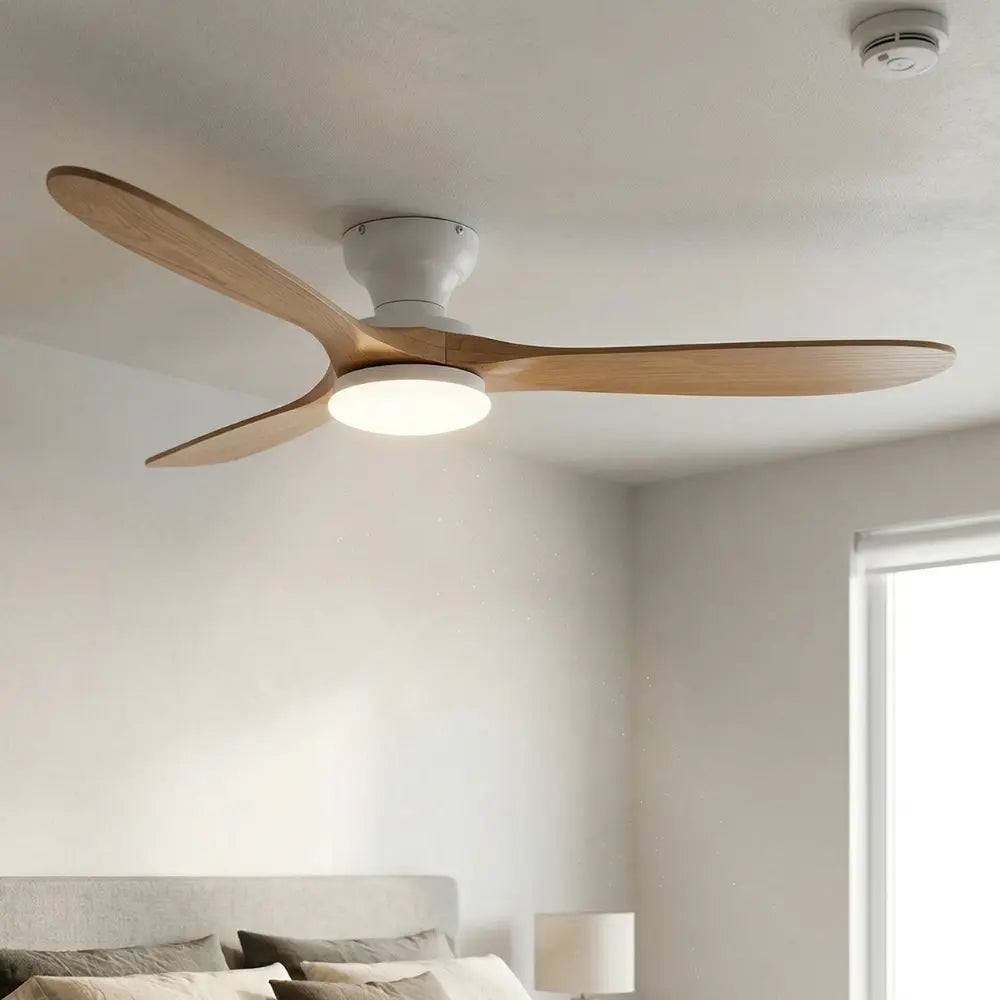 Plafonnier Ventilateur Silencieux Bois Naturel Moderne LED vu de face